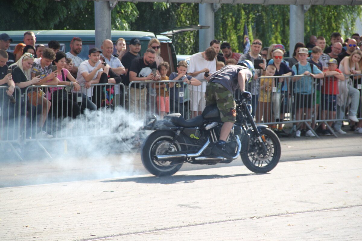 Motoryzacyjne wito rozpoczte! Tumy zebray si w Moszczenicy