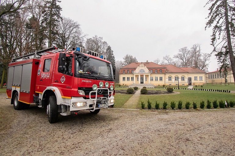 Dofinansowanie na samochd bojowy powdruje do OSP w Parzniewicach