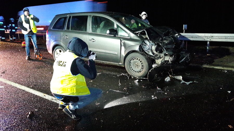 Wypadek w Szczepocicach Rzdowych. 10 osb w szpitalu