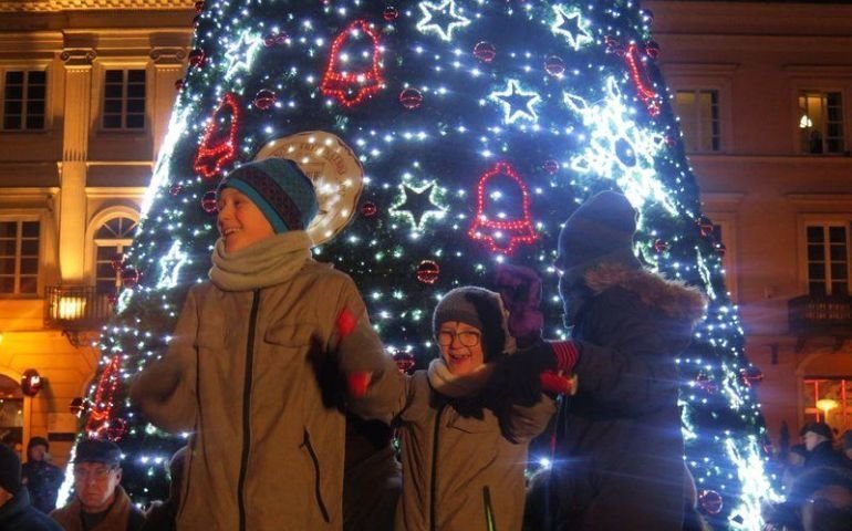 W niedziel rozbysn witeczne iluminacje