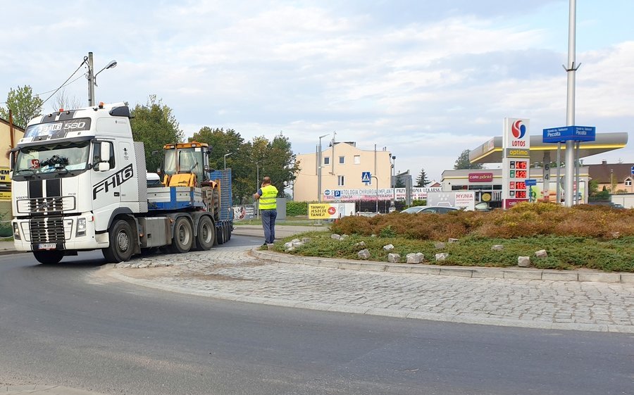 ZDiUM naprawia rondo Pecolta, ale tylko doranie