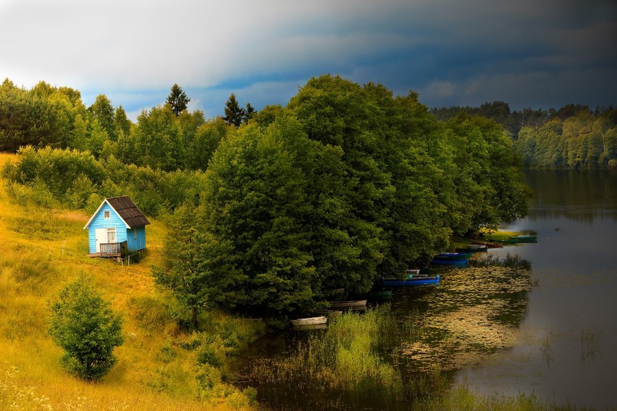 Lato na onie natury – nowoczesne domki letniskowe