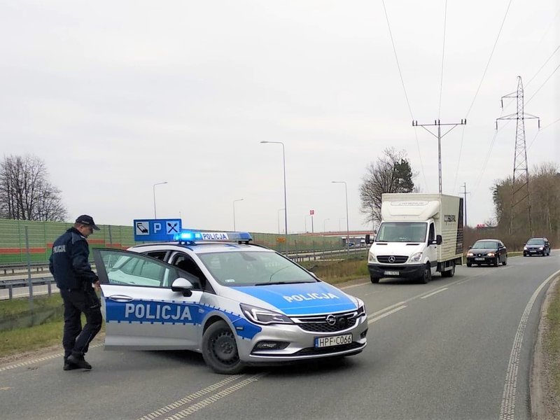 W Proszeniu zdetonowano du bomb. Trasa S8 stana