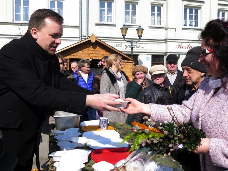 Jarmark Wielkanocny wreszcie przy sonecznej pogodzie 