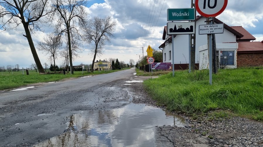 Kto naprawi drog i kto wybuduje kanalizacj? Kolejny spr midzy gmin Wola Krzysztoporska a powiatem piotrkowskim