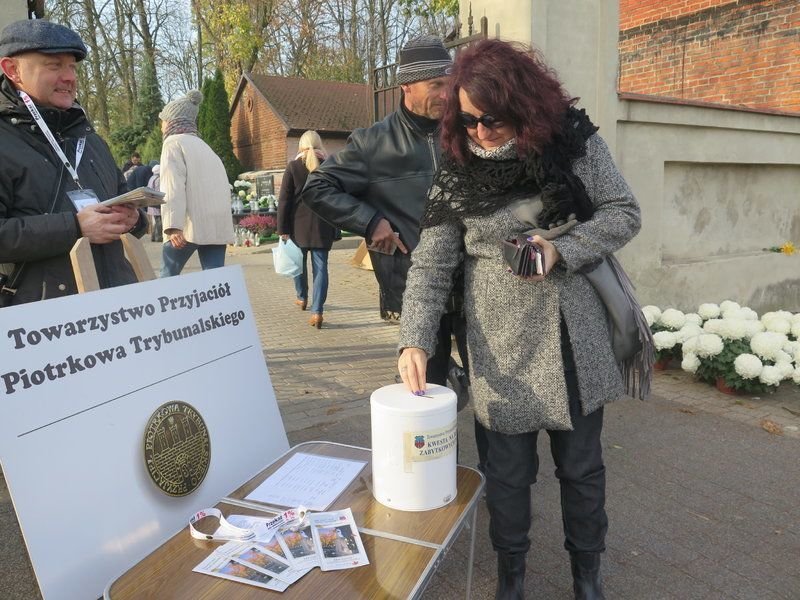 Zebrano ponad 23 tys. z na renowacj zabytkowych nagrobkw