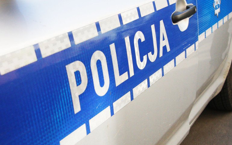 Policjanci eskortowali dziecko do szpitala