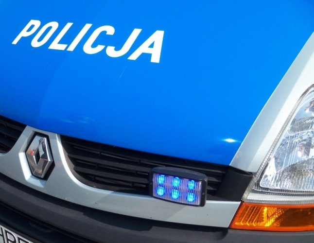 Na widok policjantw porzucili skradzione skutery