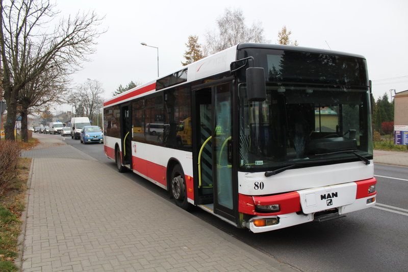 Autobus MZK zderzy si z osobwk