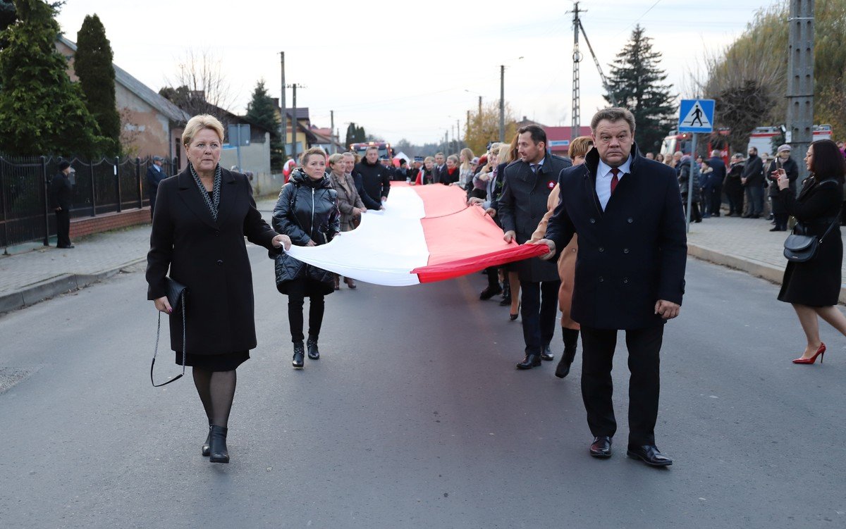 W hodzie Niepodlegej i jej bohaterom w Woli Krzysztoporskiej (ZDJCIA)