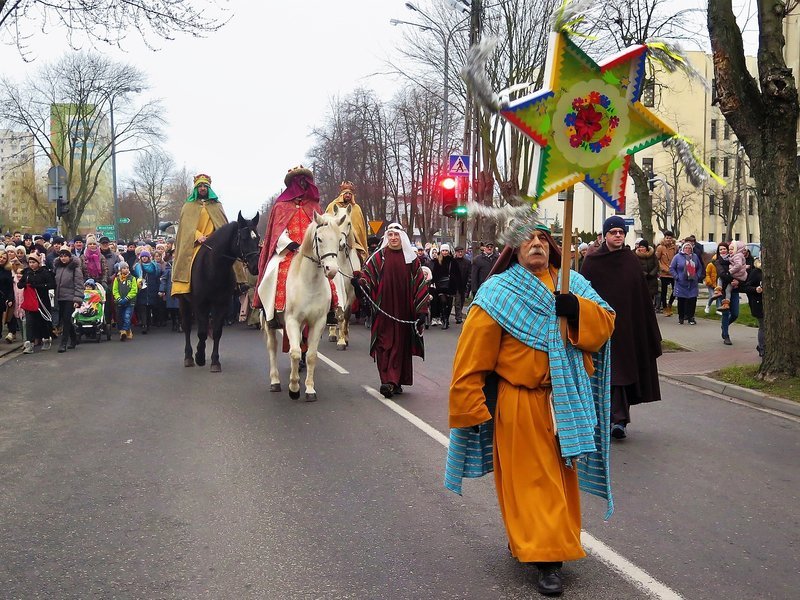 Trzej Krlowie przemaszerowali przez Piotrkw [FOTO]