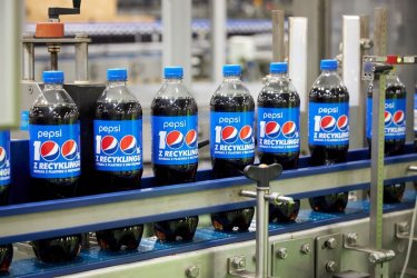Od teraz Pepsi dostpna w butelkach w 100% z recyklingu