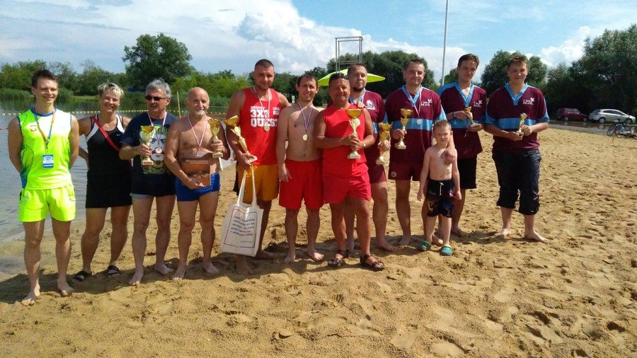 Mistrzostwa Polski w badmintonie rozpoczte. Trwa festyn