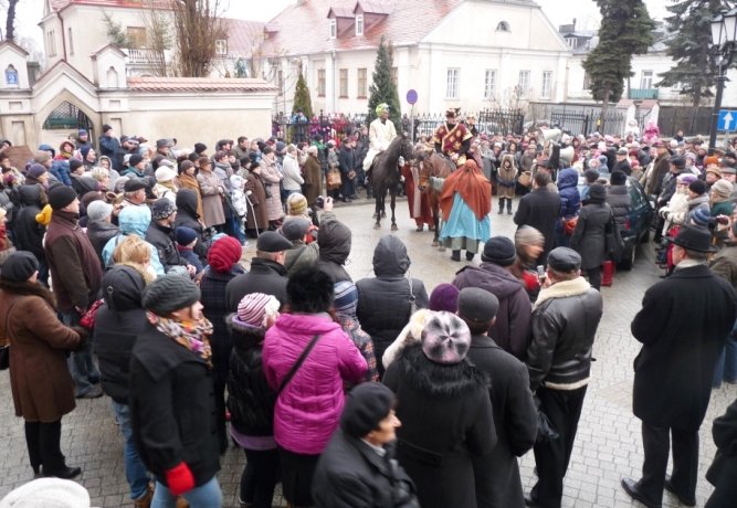 Orszak Trzech Krli przemaszerowa przez miasto