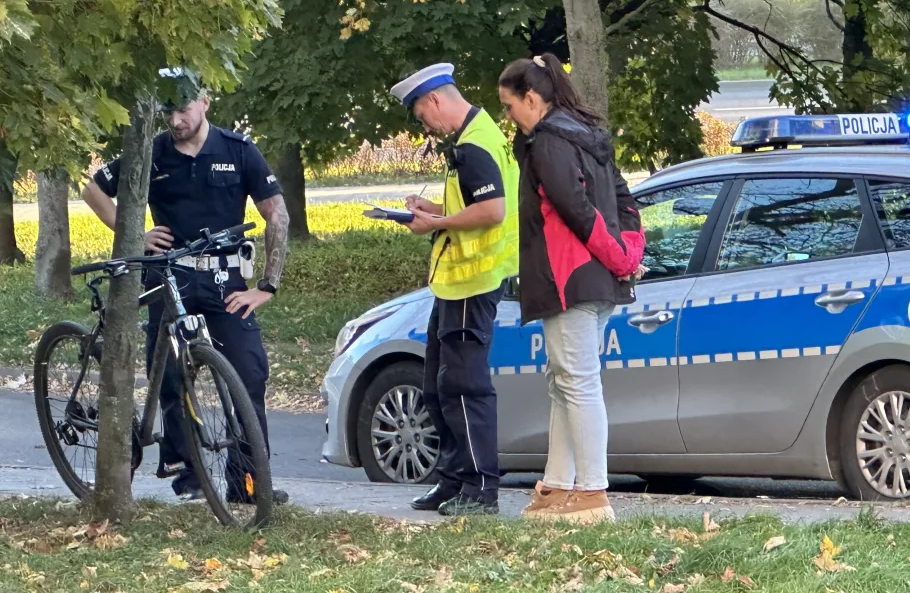 Potrci rowerzyst i odjecha. Policja szuka sprawcy