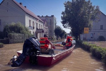 2 miliony od dzkiego dla ofiar powodzi