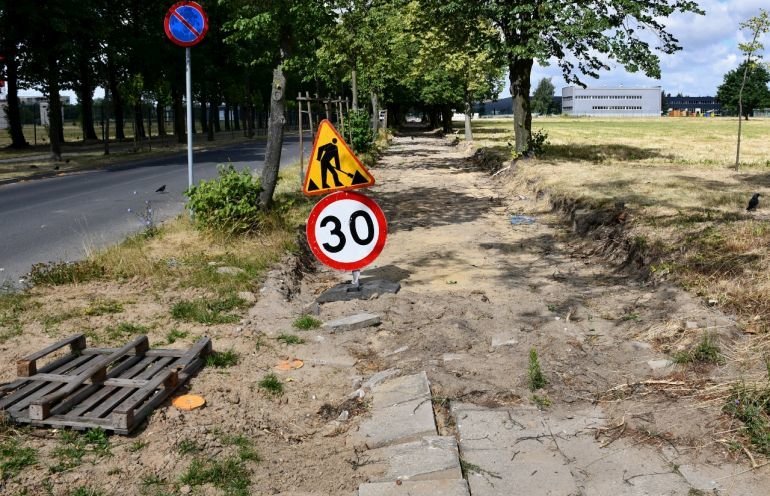 Przebudowuj skrzyowanie elazna/Haeringa w Piotrkowie