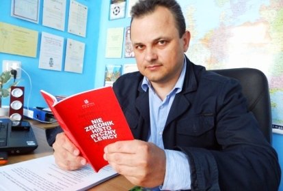 „Niezbdnik pokazuje pomijan histori”