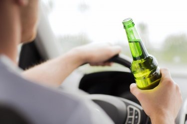 wiadkowie pomogli w zatrzymaniu pijanego kierowcy