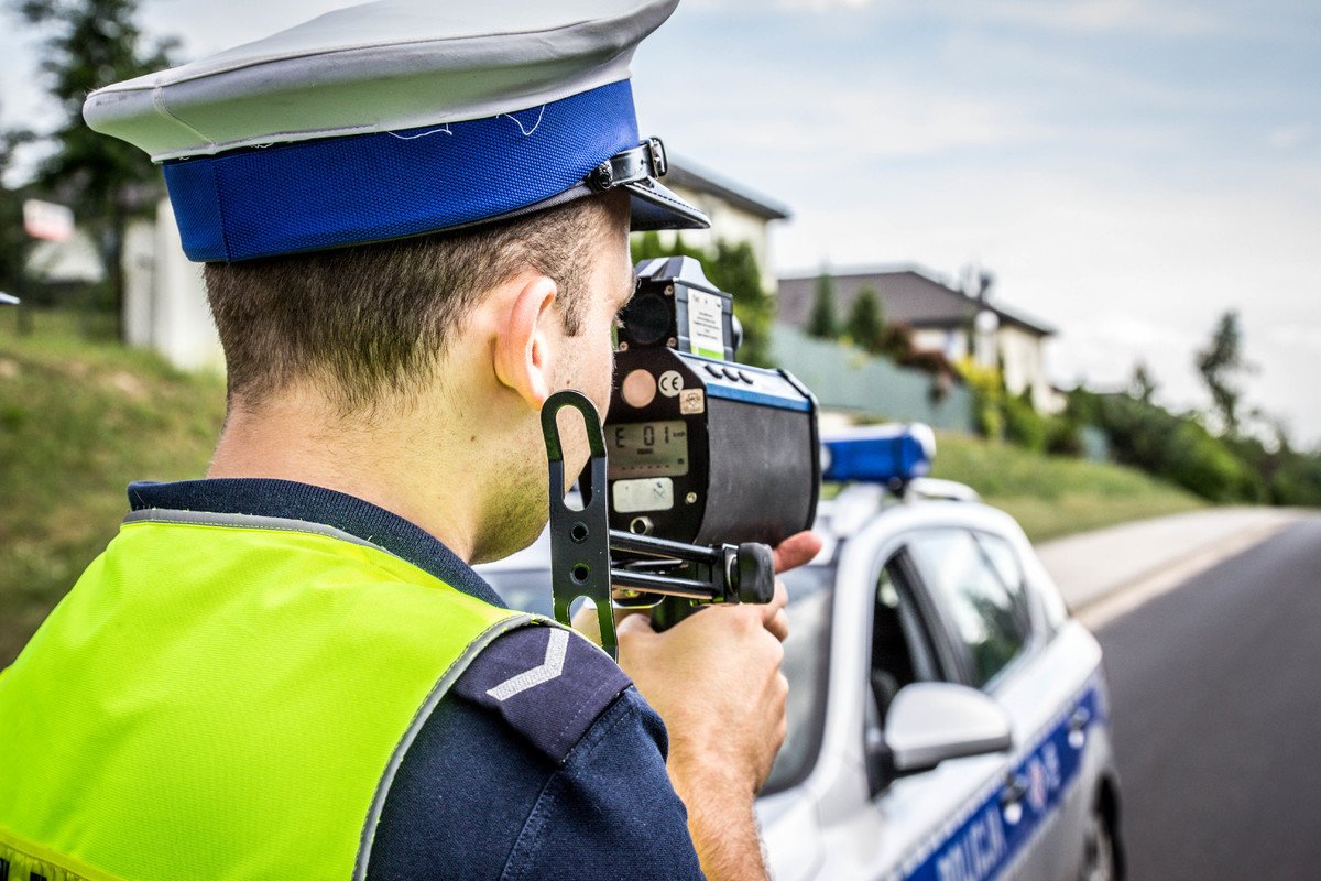 Policja podsumowuje. Na drogach zgino 18 osb.