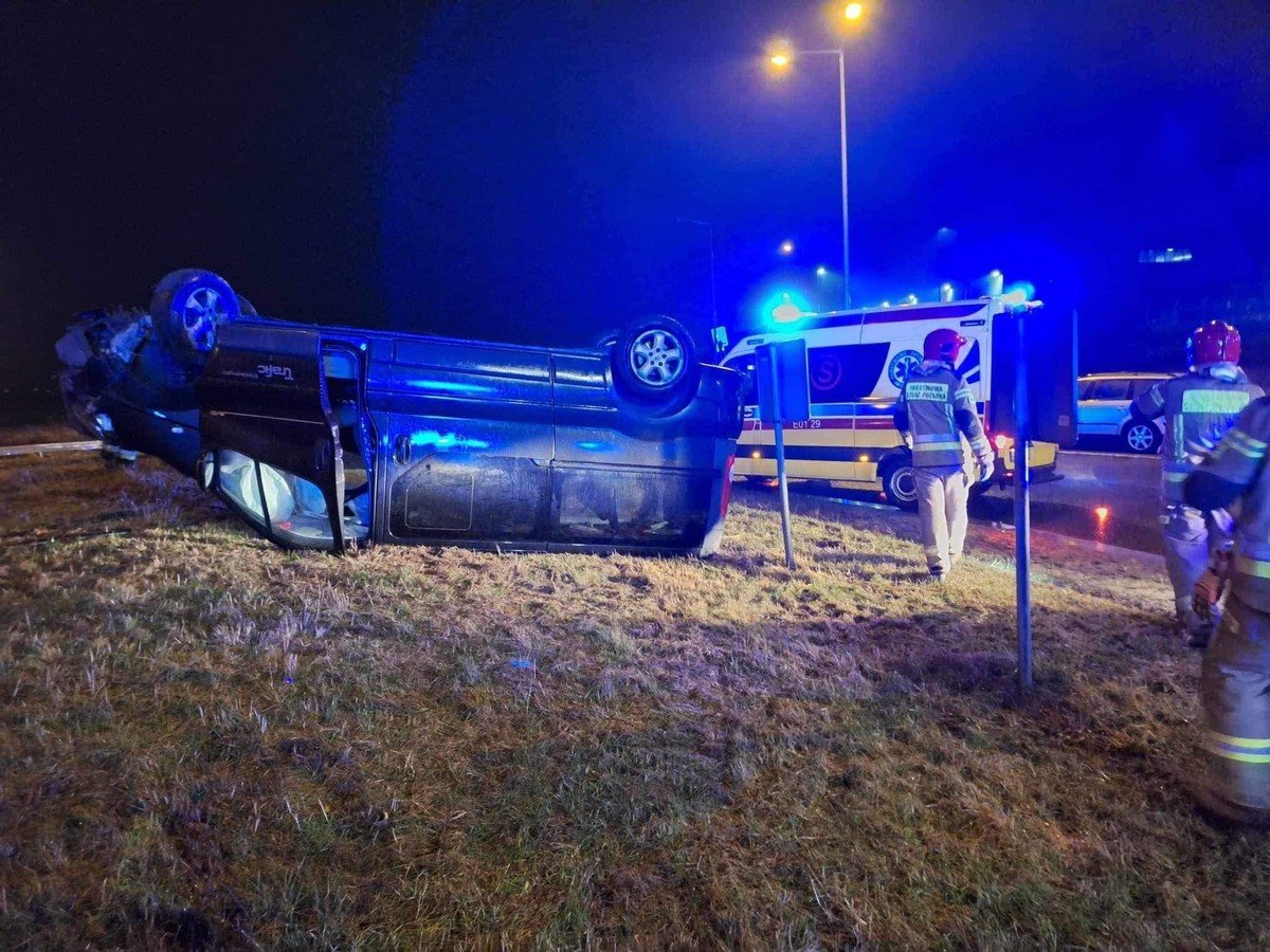 „Pijany przelecia przez rondo”. Grony wypadek pod Piotrkowem