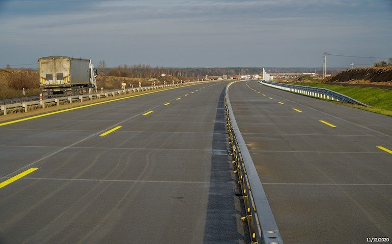 Budowa A1. Drogowcy oddaj nowy wze, wiadukt i kolejny odcinek z now nawierzchni