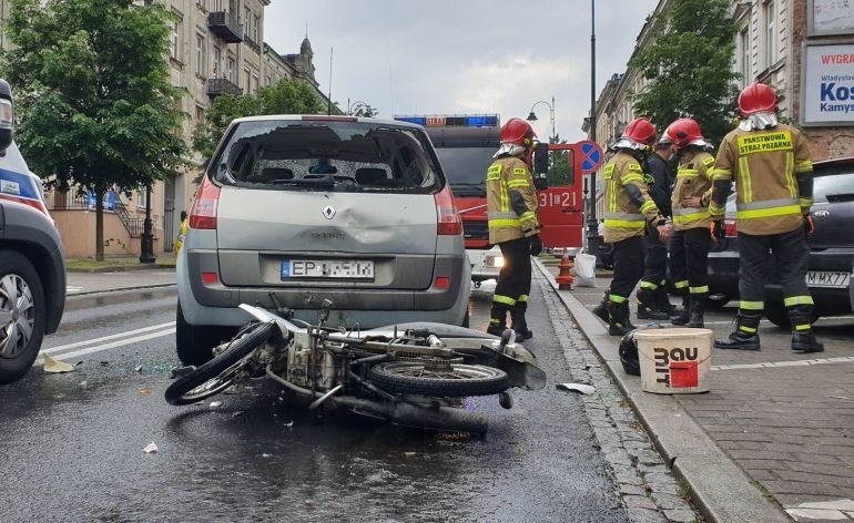 15-letni motorowerzysta spowodowa wypadek