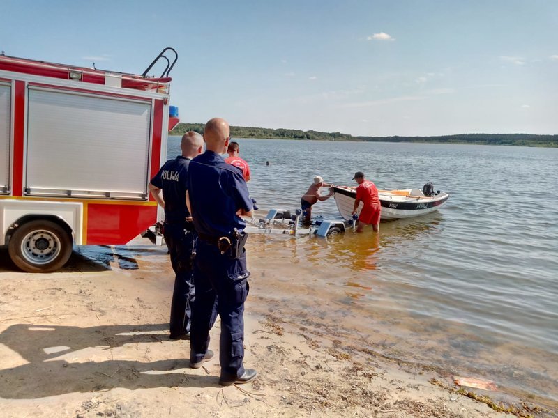 Policjanci kontrolowali Zalew Cieszanowicki