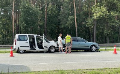 Cztery samochody zderzyy si na drodze S8 w kierunku Warszawy