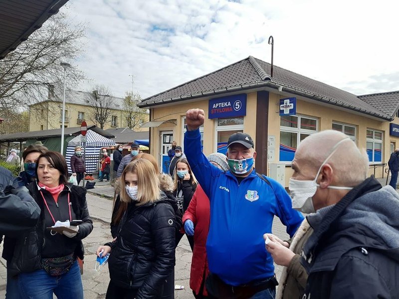 Maseczki od pikarzy Polonii