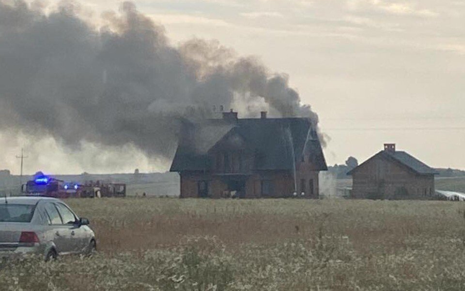 Poar strawi dobytek picioosobowej rodziny. Potrzebna pomoc