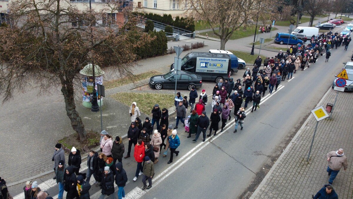 Piotrkowianie milczco protestowali przeciwko agresji i przemocy. Marsz pamici 15-letniego Wojtka