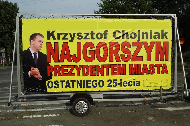 Kolejny baner z wizerunkiem prezydenta 