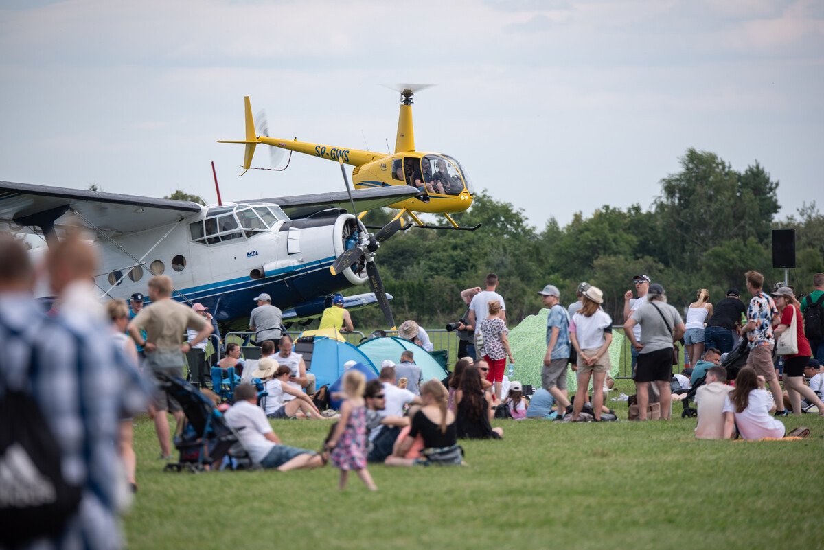 Fly Fest rozpoczty. Gwn atrakcj spacer po skrzydach leccego samolotu