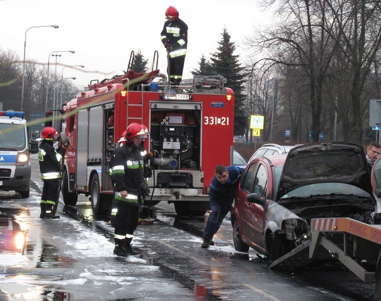 Poncy samochd na Pisudskiego w Piotrkowie