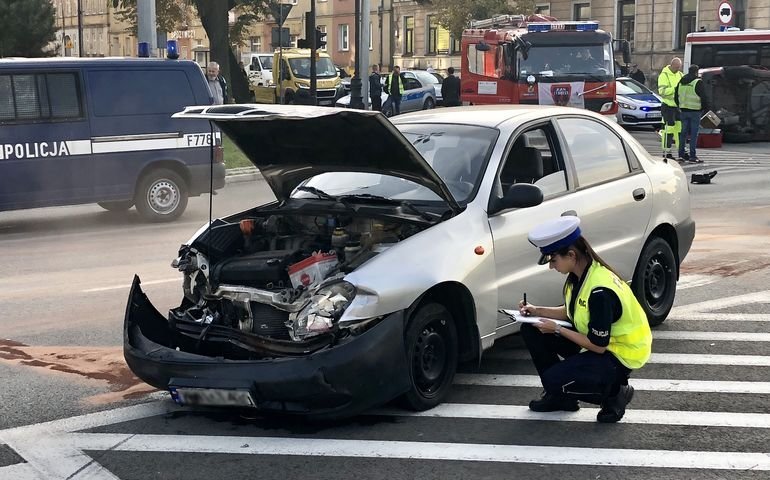 Zderzenie trzech osobwek. Dwie osoby ranne