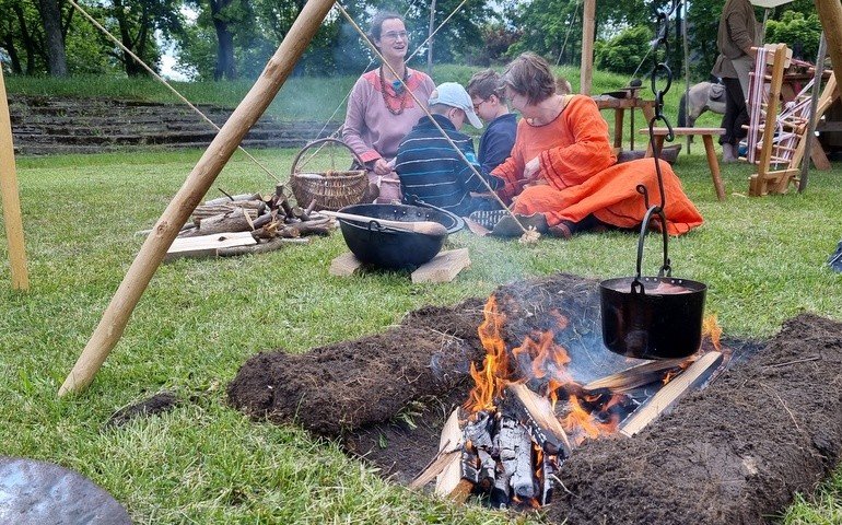 Historycznie na UJK. Znw powstaa Wioska Wikinga (zdjcia)