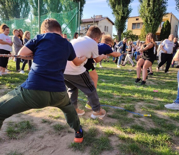 Tumy na festynie przy Rzecznej w Piotrkowie