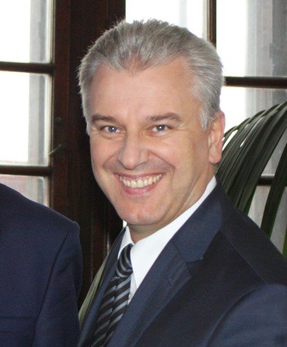 Cezary Grabarczyk zoy rezygnacj