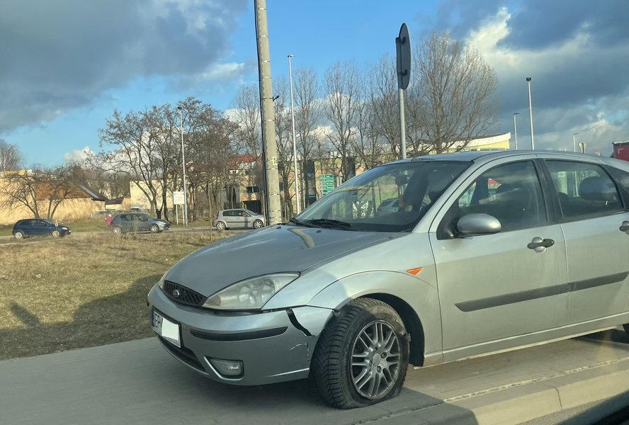 Niebezpiecznie na rondzie Sulejowskim