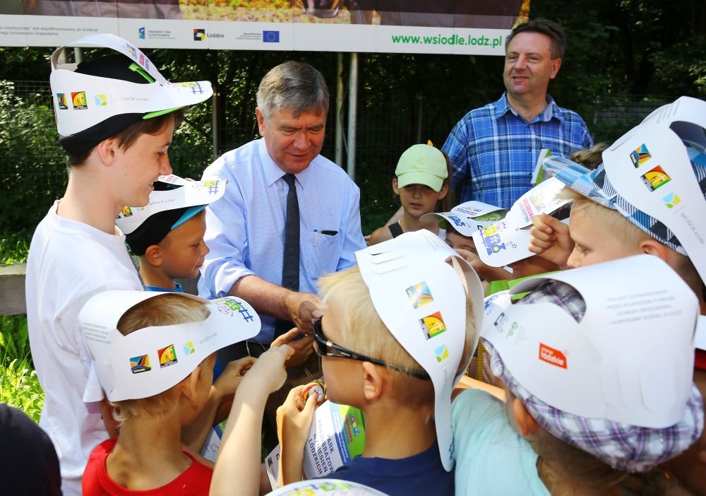 Marszaek odwiedzi dzieci na szlaku „Kolorowej Lokomotywy” DK