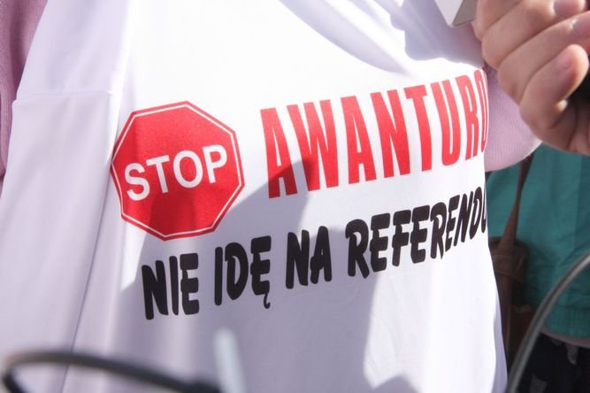 „STOP awanturom!” - agitowali przed Urzdem