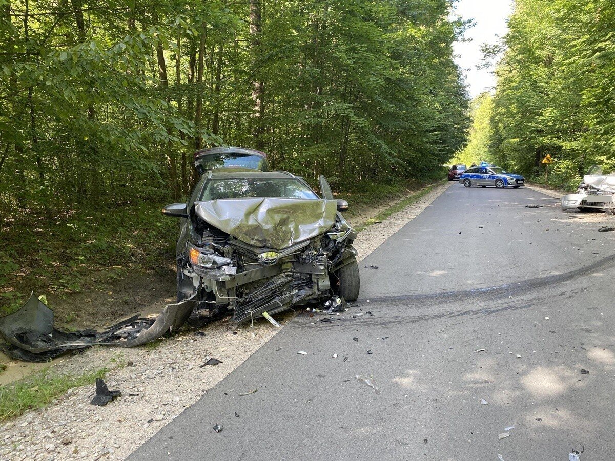 Niebezpieczne wypadki w powiecie opoczyskim. Zginy dwie osoby