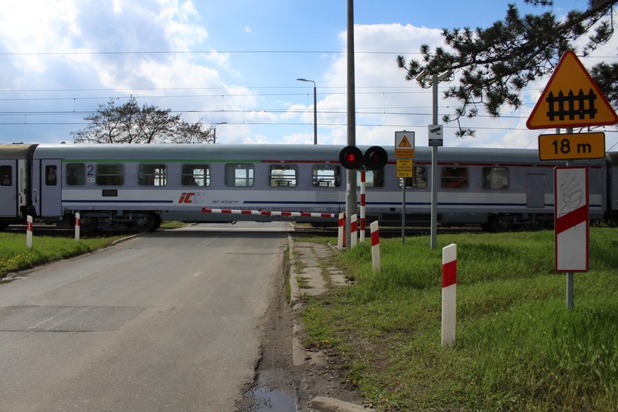 Mczyzna miertelnie potrcony przez pocig. Samobjstwo czy wypadek?