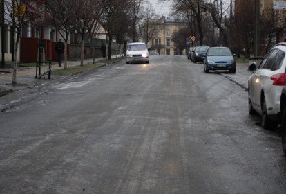 Fatalne warunki do jazdy na drogach miasta i regionu