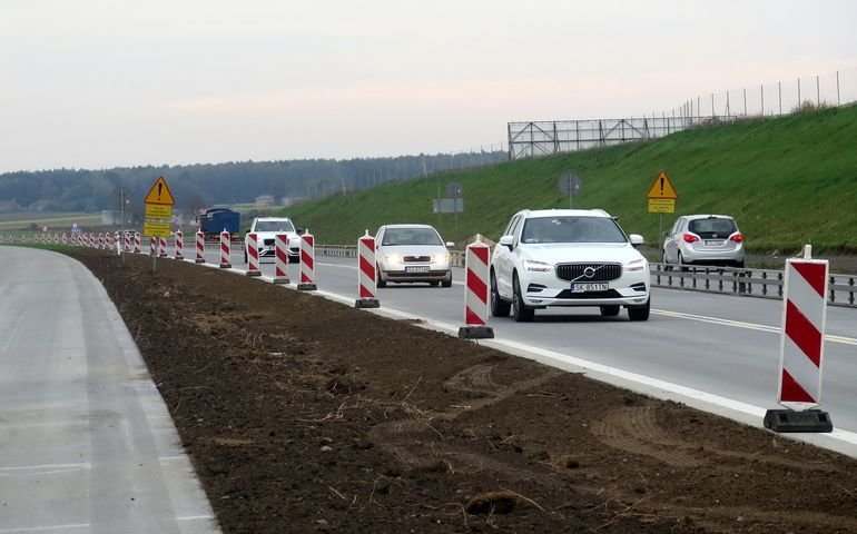 A1 midzy Piotrkowem a Tuszynem na finiszu