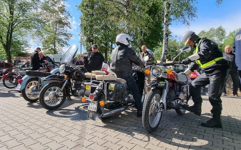 Fani motoryzacji wituj w Moszczenicy (zdjcia)