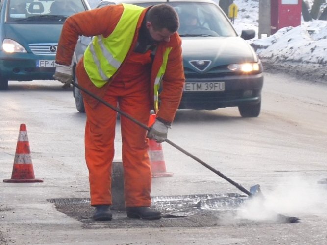 Drogowcy naprawi 13 piotrkowskich ulic