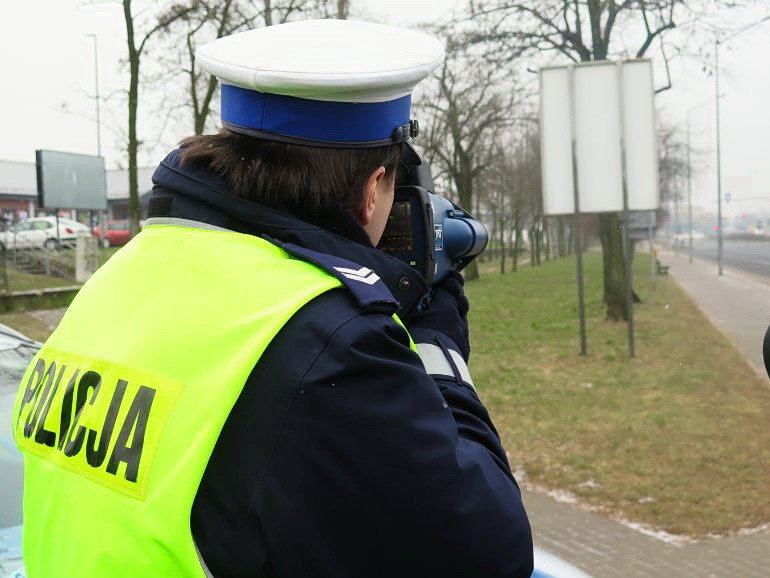 A 9 wypadkw miertelnych na drogach dzkiego 