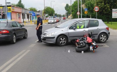 Region: Peugeot zderzy si z motocyklem